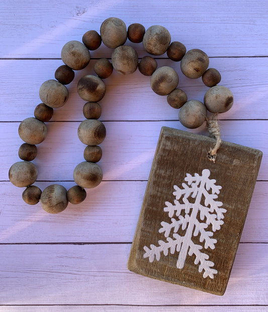 Wood Bead Garland w/ Tree